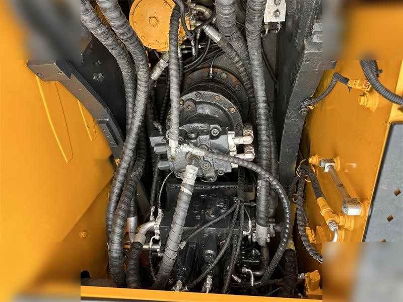 Excavadora de cadenas HYUNDAI ROBEX 220 LC-9S: foto 6