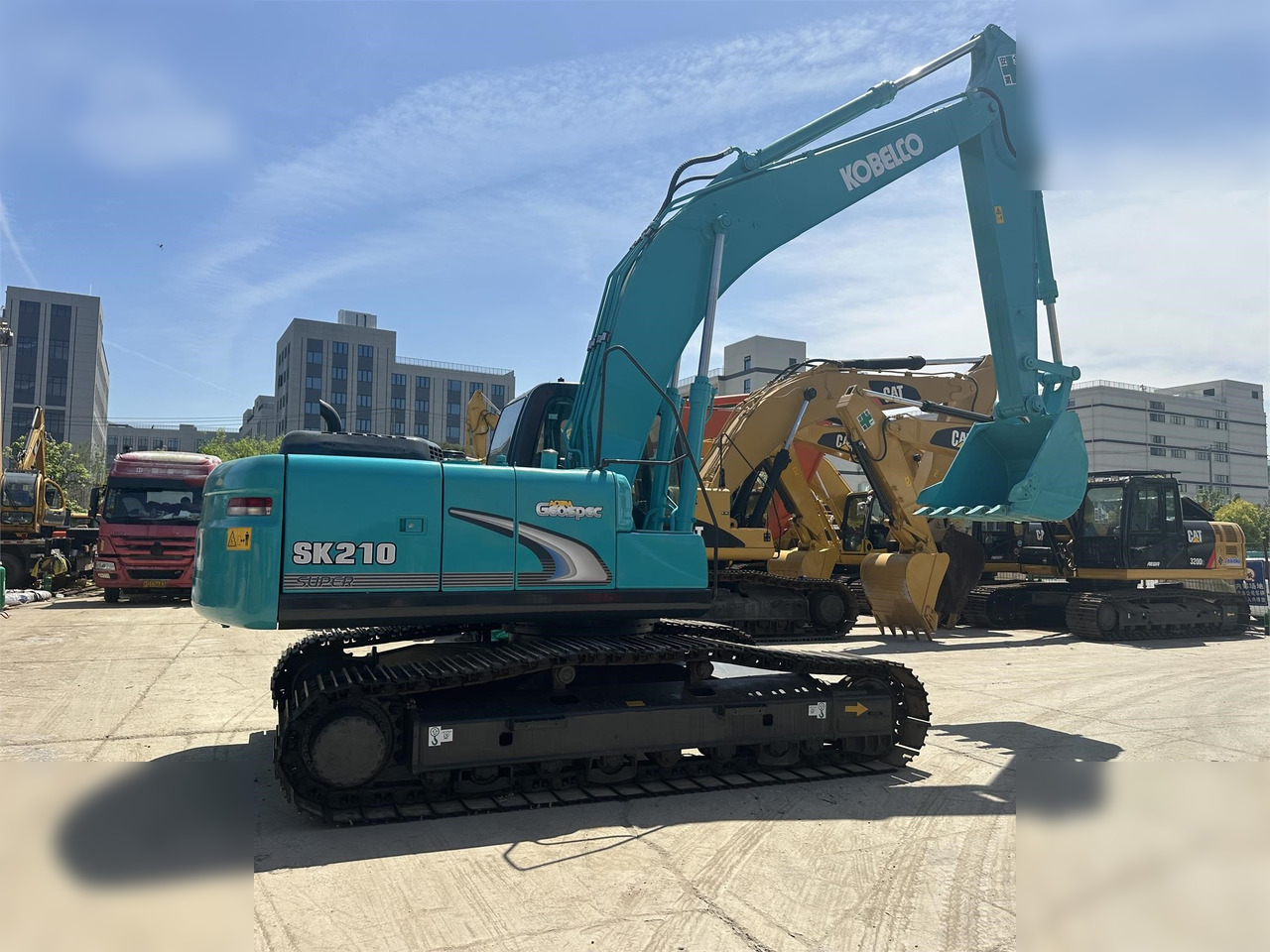 KOBELCO SK210 LC-8 - Excavadora de cadenas: foto 2 KOBELCO SK210 LC-8 - Excavadora de cadenas: foto 2