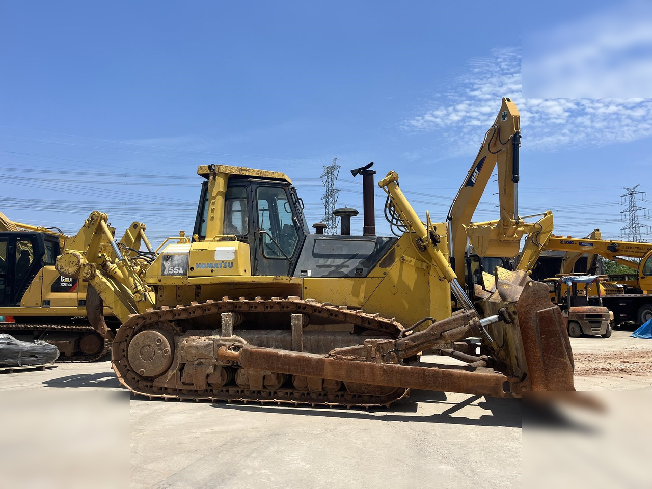 KOMATSU D155A-5 - Bulldozer: foto 1 KOMATSU D155A-5 - Bulldozer: foto 1