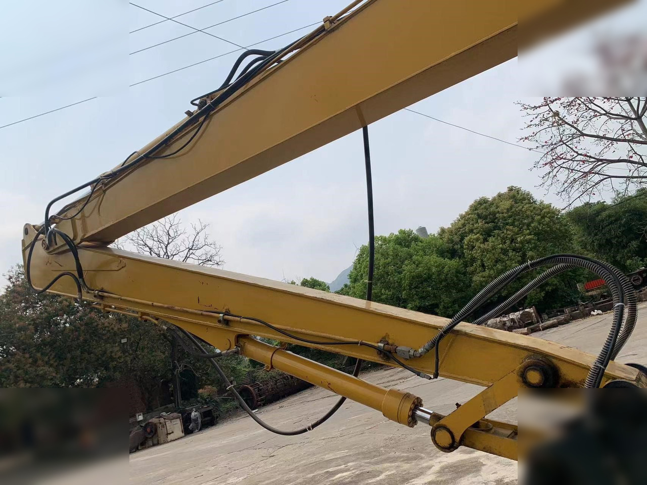 KOMATSU PC130-7 - Excavadora de cadenas: foto 4 KOMATSU PC130-7 - Excavadora de cadenas: foto 4