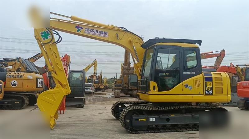 KOMATSU PC130-7 - Excavadora de cadenas: foto 1 KOMATSU PC130-7 - Excavadora de cadenas: foto 1
