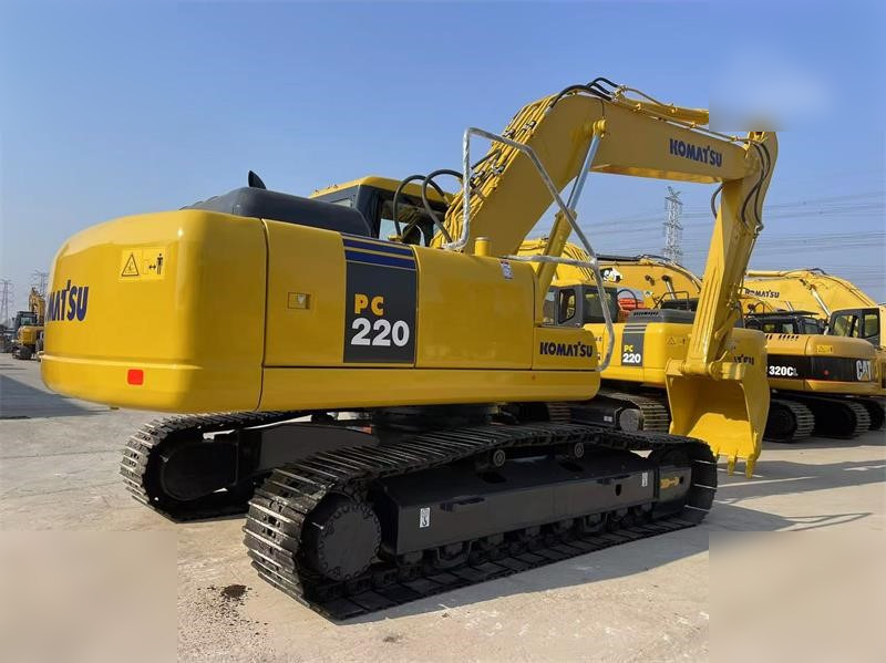 KOMATSU PC220-7 - Excavadora de cadenas: foto 2 KOMATSU PC220-7 - Excavadora de cadenas: foto 2