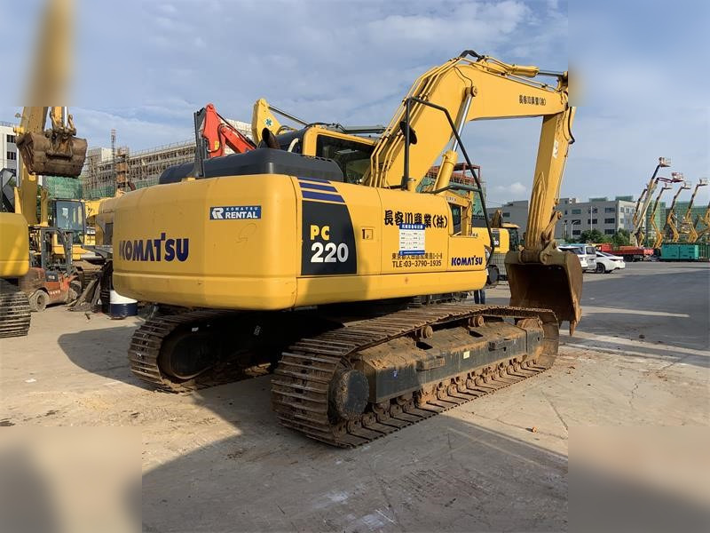 Excavadora de cadenas KOMATSU PC220-8N1: foto 1