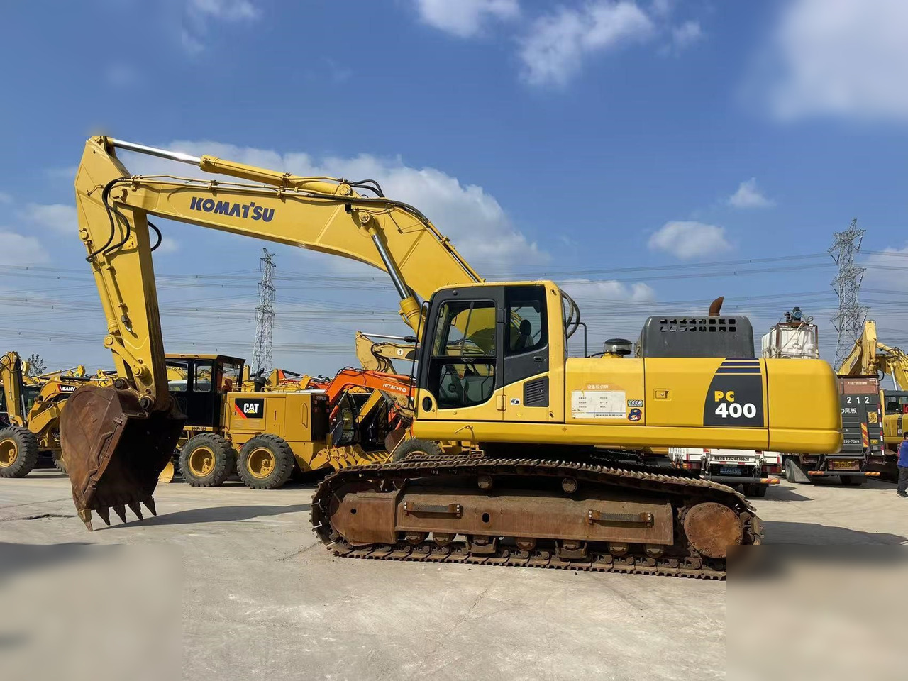KOMATSU PC400-8 - Excavadora de cadenas: foto 1 KOMATSU PC400-8 - Excavadora de cadenas: foto 1