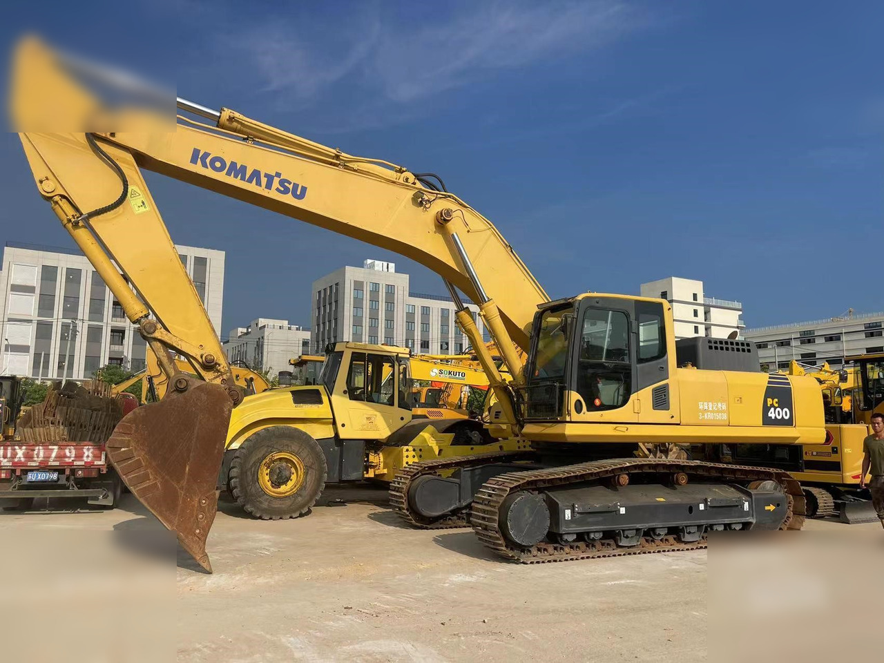 Excavadora de cadenas KOMATSU PC400-8R: foto 7