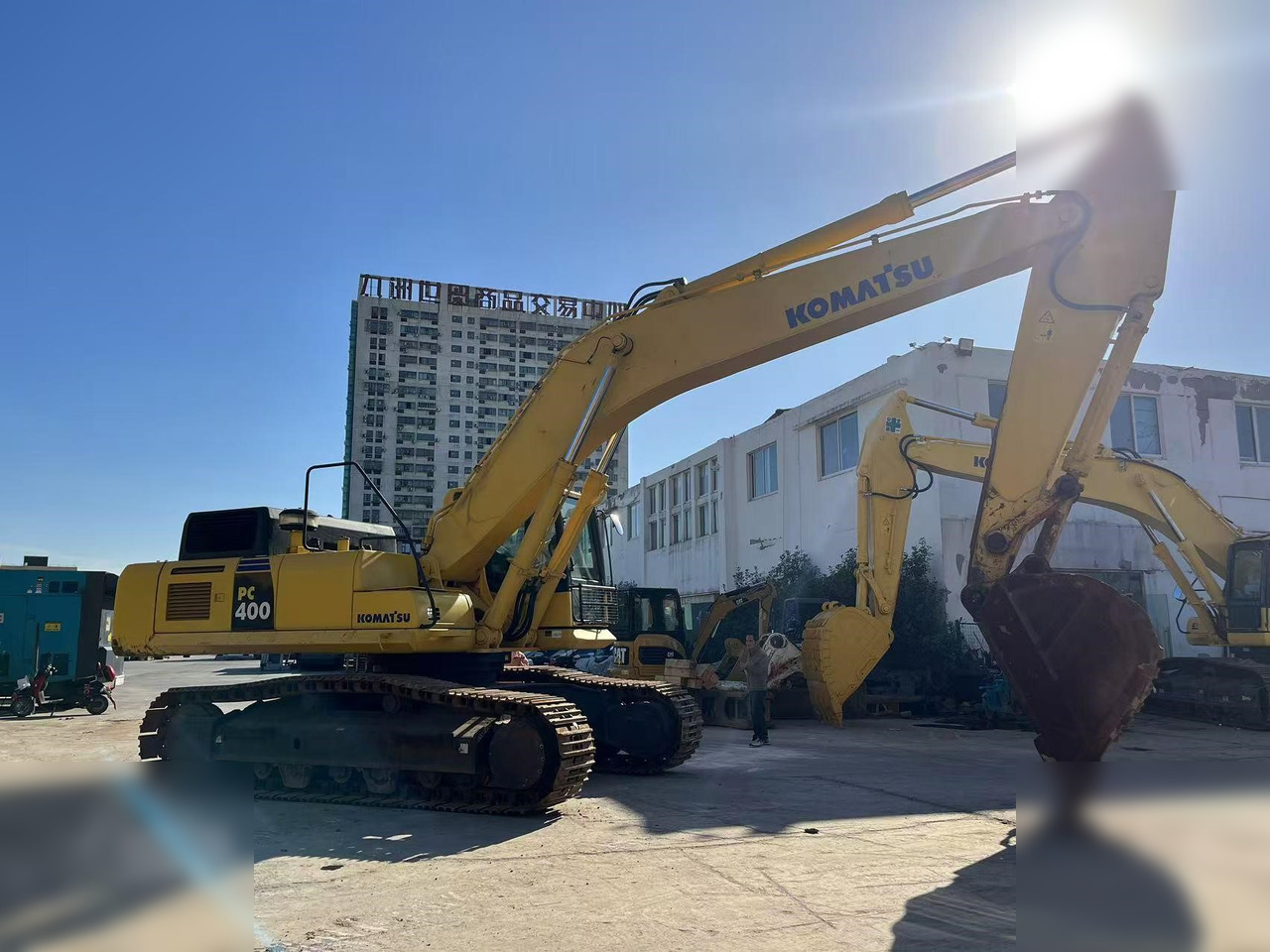 KOMATSU PC400-8R - Excavadora de cadenas: foto 1 KOMATSU PC400-8R - Excavadora de cadenas: foto 1