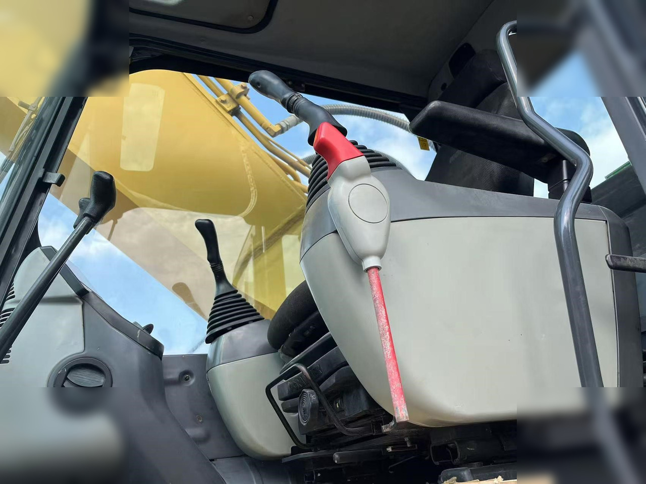 KOMATSU PC400-8R - Excavadora de cadenas: foto 5 KOMATSU PC400-8R - Excavadora de cadenas: foto 5