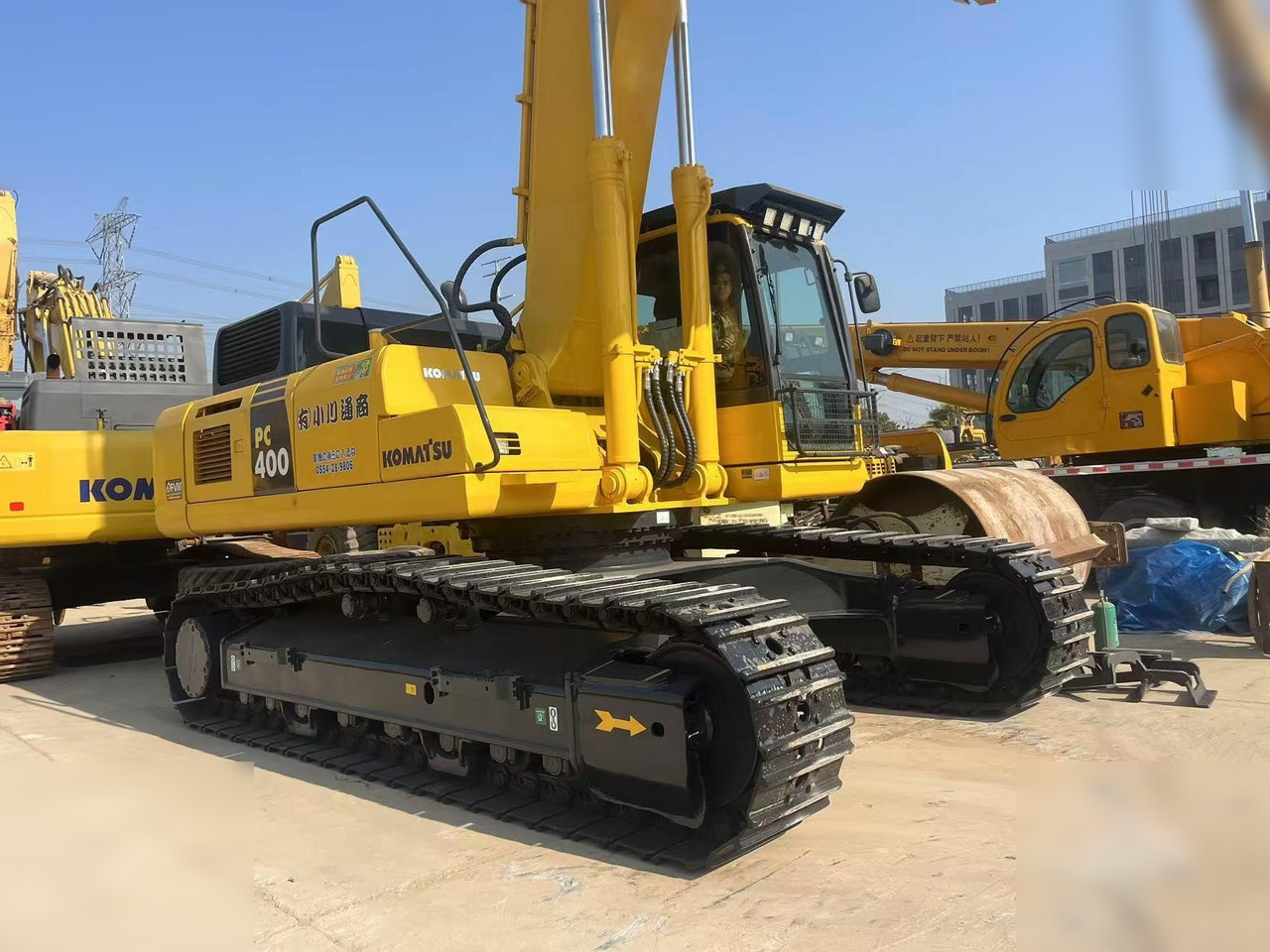 KOMATSU PC400-8R - Excavadora de cadenas: foto 2 KOMATSU PC400-8R - Excavadora de cadenas: foto 2