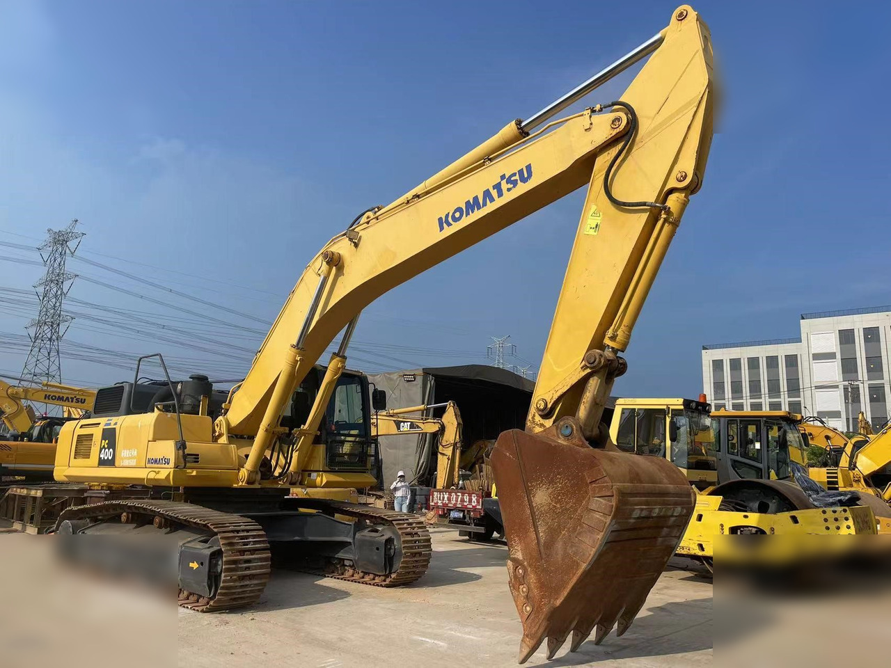 KOMATSU PC400-8R - Excavadora de cadenas: foto 2 KOMATSU PC400-8R - Excavadora de cadenas: foto 2