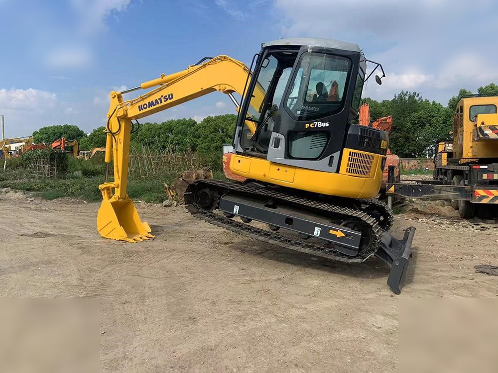 KOMATSU PC78US-6 - Excavadora de cadenas: foto 1 KOMATSU PC78US-6 - Excavadora de cadenas: foto 1