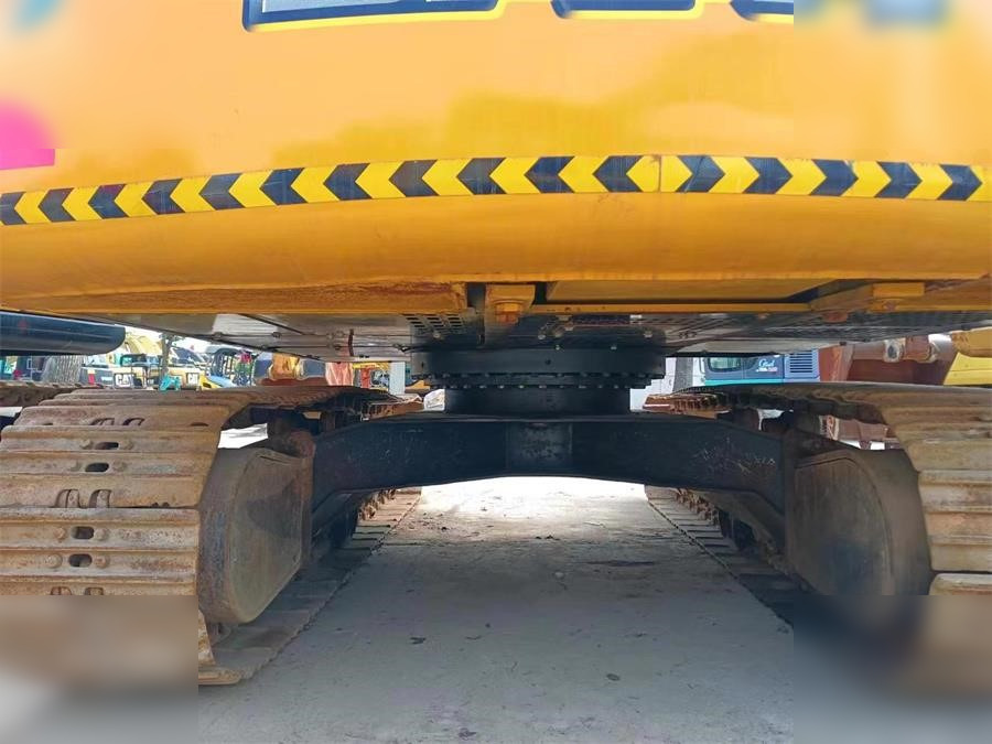 SANY SY135C - Excavadora de cadenas: foto 3 SANY SY135C - Excavadora de cadenas: foto 3