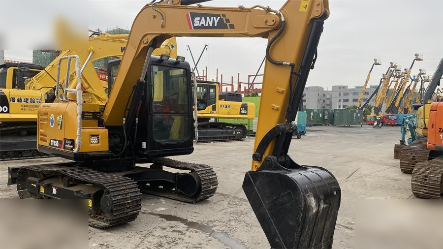 SANY SY75C - Excavadora de cadenas: foto 3 SANY SY75C - Excavadora de cadenas: foto 3