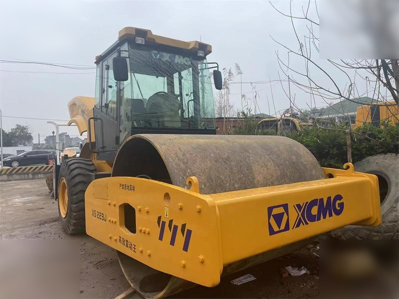 XCMG XS223J - Compactador: foto 2 XCMG XS223J - Compactador: foto 2