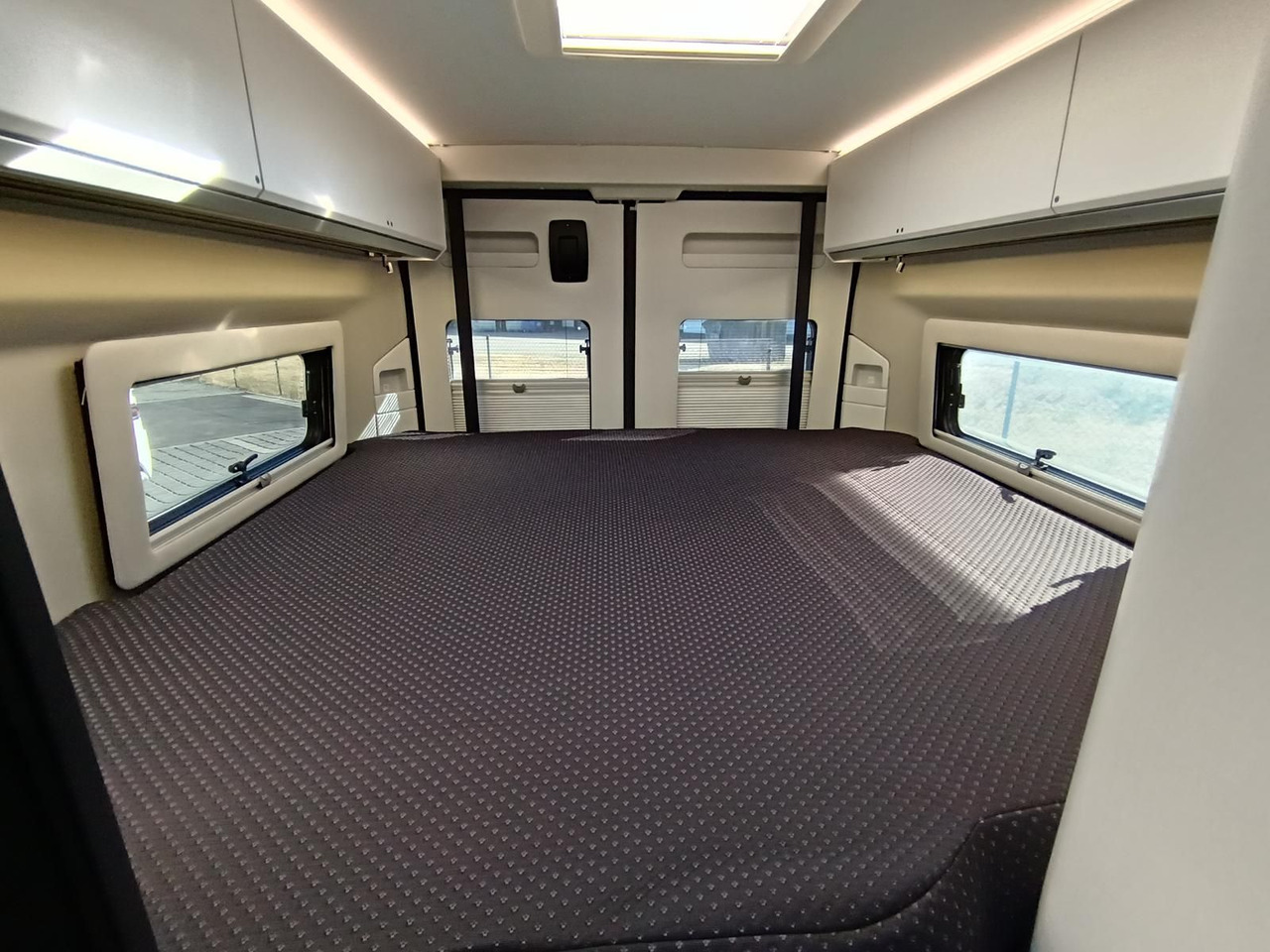 Cámper Adria Twin Edition 640 SGX Maxi 132kW*138L KÜHLSCHRANK: foto 15