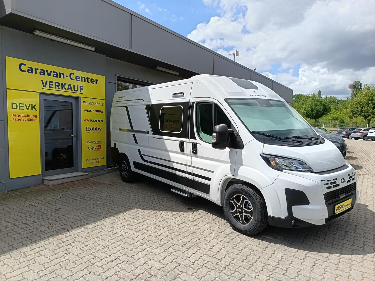 Adria Twin Twin 600 SPB Family*SAFETY*STYLE*DAB*SOFORT - Cámper: foto 3 Adria Twin Twin 600 SPB Family*SAFETY*STYLE*DAB*SOFORT - Cámper: foto 3