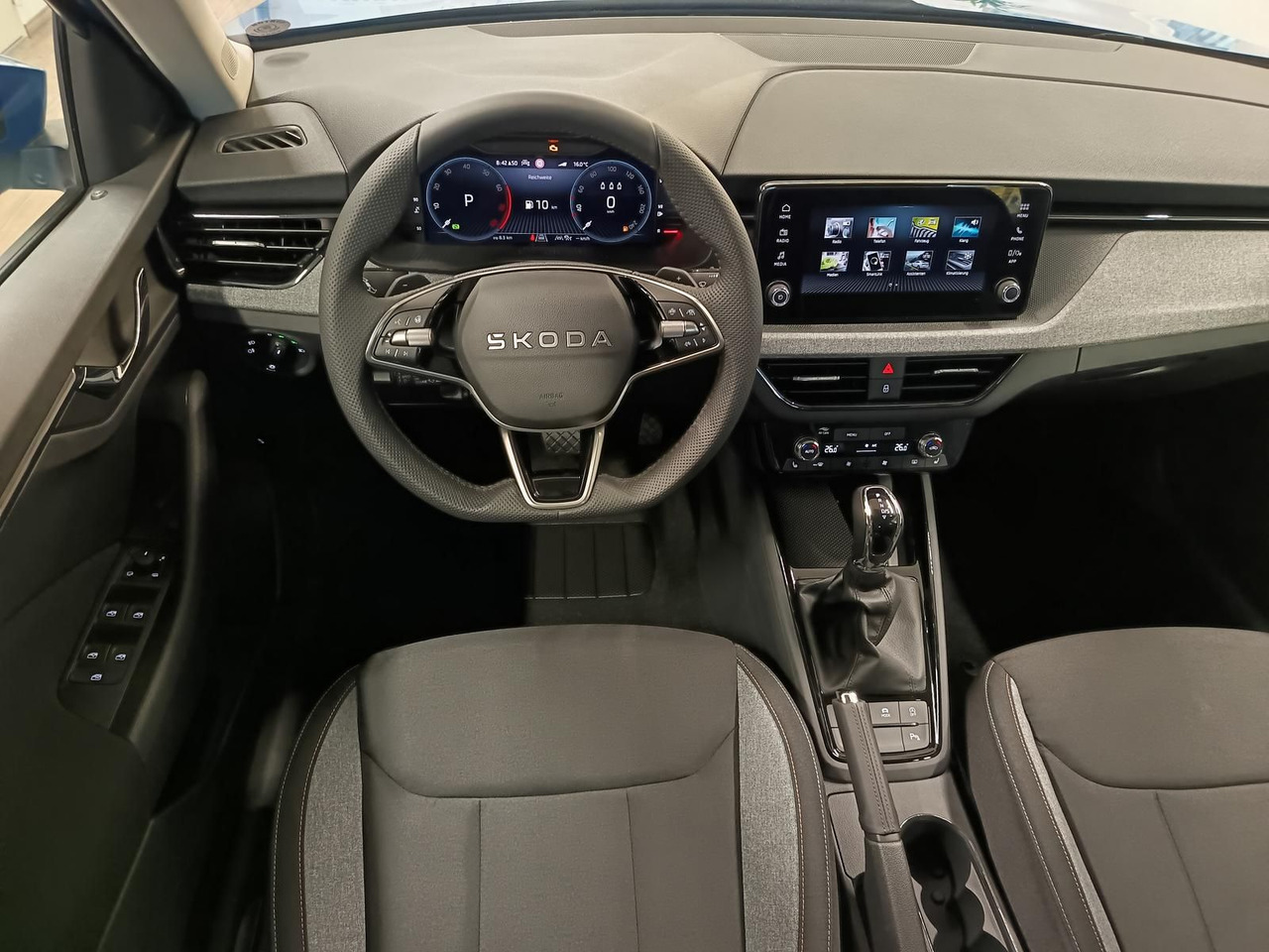 SUV/ Todoterreno Skoda Kamiq 130 Jahre 1,5TSI DSG*AHK*ACC*LED*R-KAM*PDC: foto 7