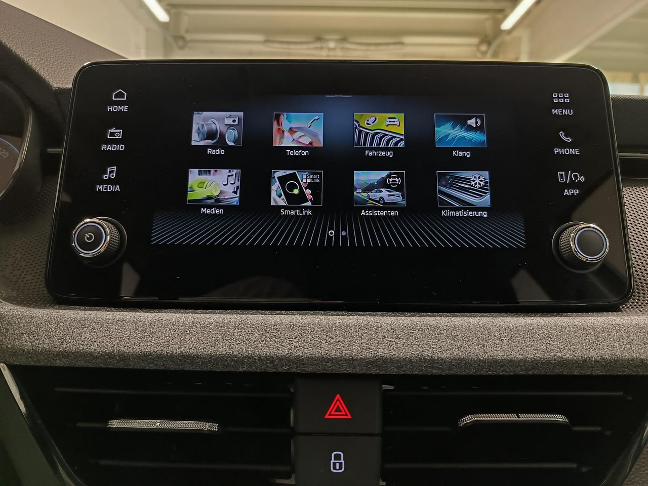 SUV/ Todoterreno Skoda Kamiq 130 Jahre 1,5TSI DSG*AHK*ACC*LED*R-KAM*PDC: foto 11