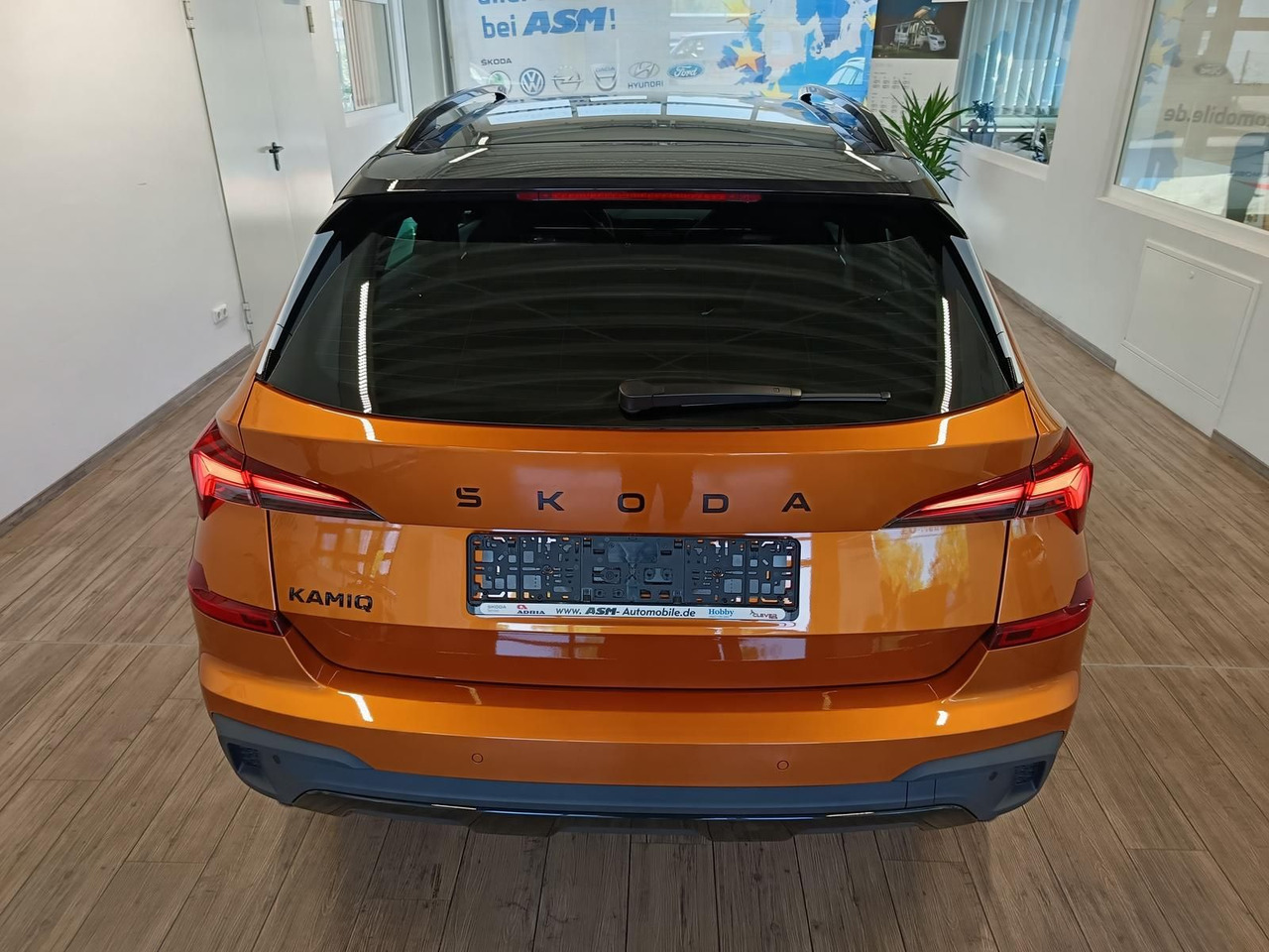 Skoda Kamiq Monte Carlo 1,5 TSI DSG*PANO*AHK*5J.GARANT - SUV/ Todoterreno: foto 5 Skoda Kamiq Monte Carlo 1,5 TSI DSG*PANO*AHK*5J.GARANT - SUV/ Todoterreno: foto 5