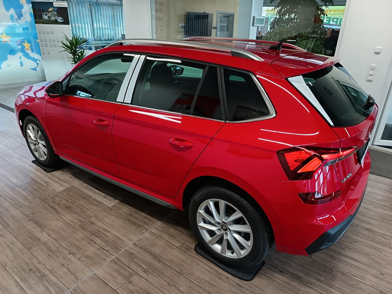 Skoda Kamiq Selection 1,5 TSI DSG*AHK*LED*5J.GARANTIE* - SUV/ Todoterreno: foto 4 Skoda Kamiq Selection 1,5 TSI DSG*AHK*LED*5J.GARANTIE* - SUV/ Todoterreno: foto 4