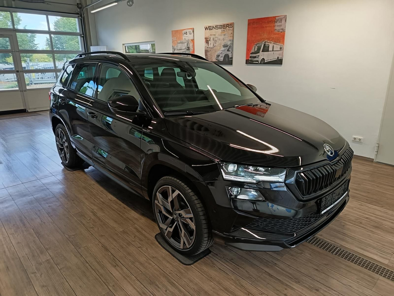 Skoda Karoq Sportline 1,5 TSI DSG*AHK*PSD*STD.HZG*NAVI - SUV/ Todoterreno: foto 3 Skoda Karoq Sportline 1,5 TSI DSG*AHK*PSD*STD.HZG*NAVI - SUV/ Todoterreno: foto 3