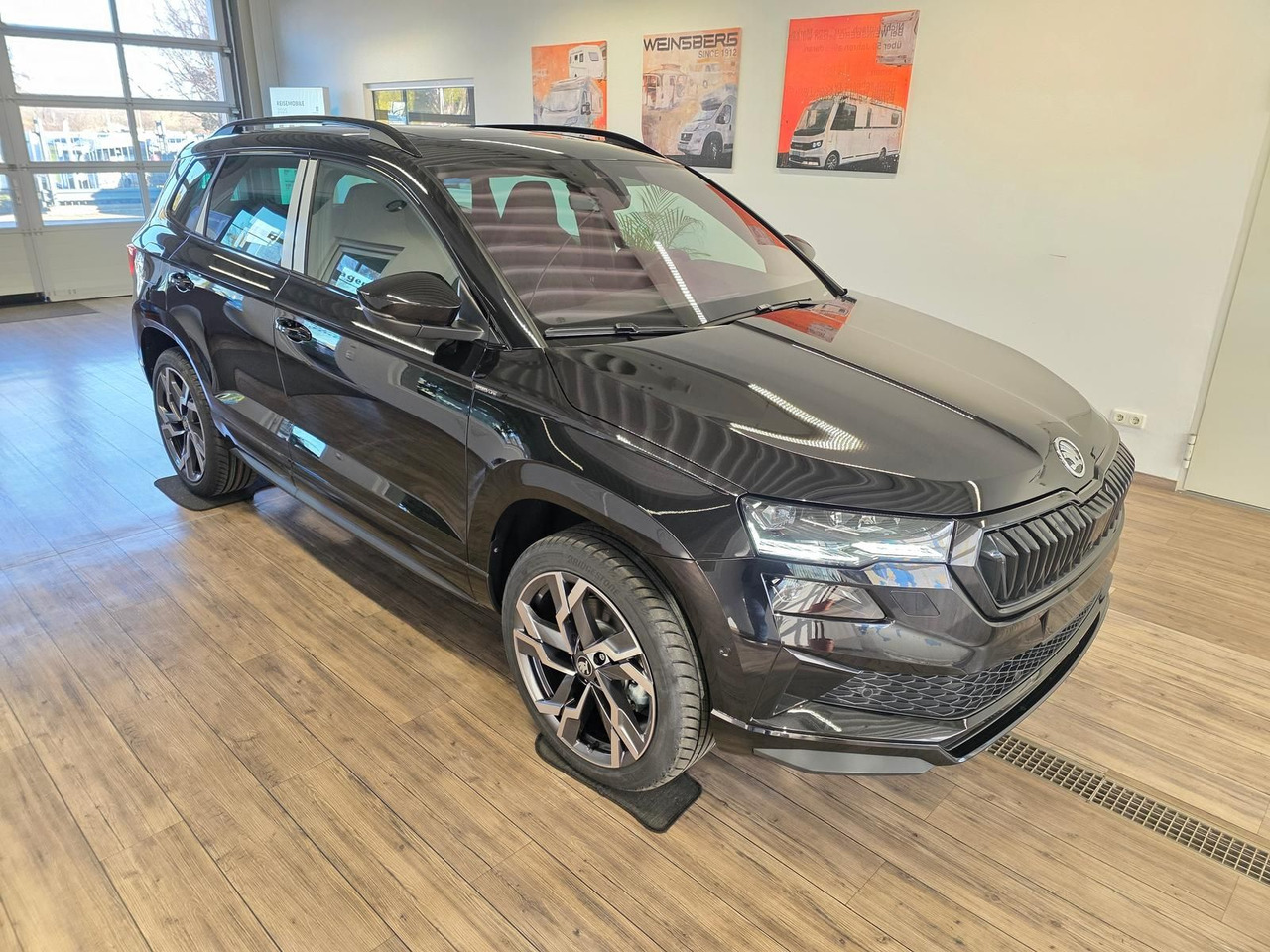 Skoda Karoq Sportline 2,0TDI DSG 4x4*PSD*AHK*360°*NAVI - SUV/ Todoterreno: foto 3 Skoda Karoq Sportline 2,0TDI DSG 4x4*PSD*AHK*360°*NAVI - SUV/ Todoterreno: foto 3