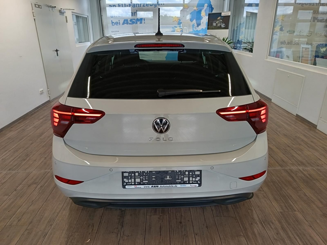 Volkswagen Polo Life 1.0 TSI 70kW DSG*LED*ACC*R-KAM*DAB*PDC - Coche: foto 5 Volkswagen Polo Life 1.0 TSI 70kW DSG*LED*ACC*R-KAM*DAB*PDC - Coche: foto 5