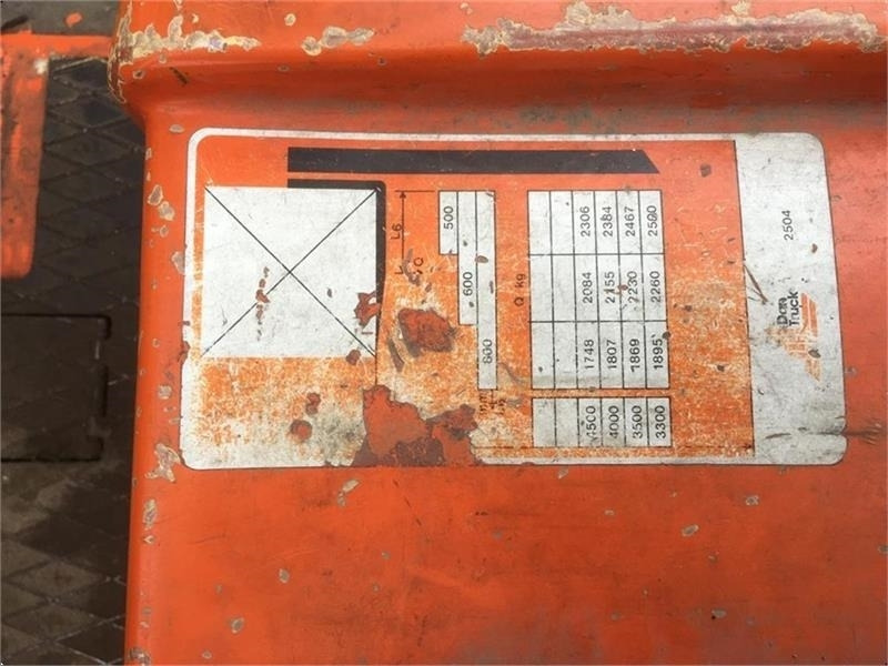 Dantruck 2504 dieseltruck  - Carretilla elevadora diésel: foto 4 Dantruck 2504 dieseltruck  - Carretilla elevadora diésel: foto 4