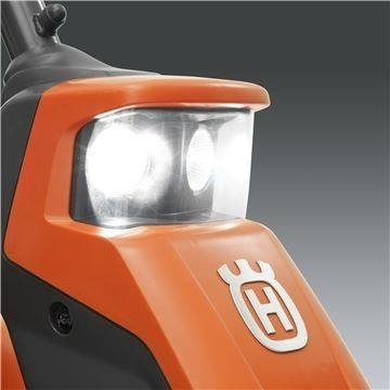 Husqvarna R 216T AWD inkl. 103 cm klippebord - Cortacésped: foto 5 Husqvarna R 216T AWD inkl. 103 cm klippebord - Cortacésped: foto 5