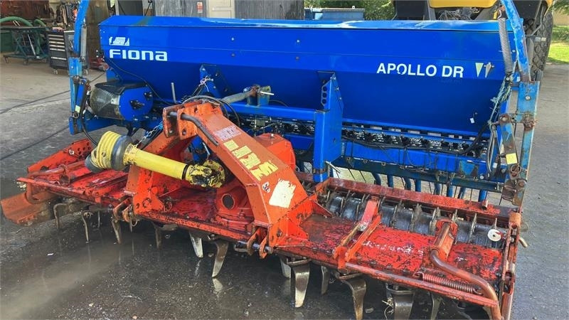Kuhn HR 3001 M med Fiona Apollo - Combinado de siembra: foto 1 Kuhn HR 3001 M med Fiona Apollo - Combinado de siembra: foto 1