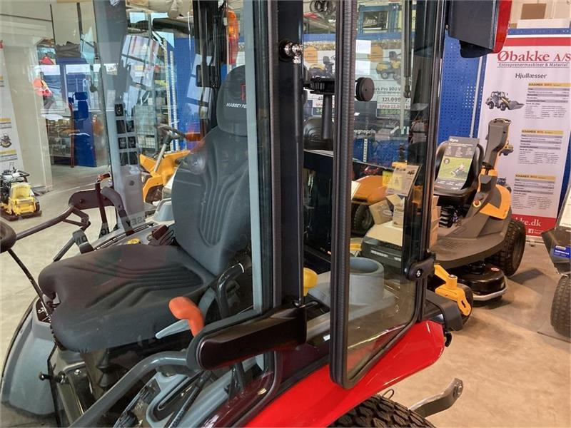 Leasing de Massey Ferguson 1740 HC Frontlift/pto og 150 cm fejemaskine  Massey Ferguson 1740 HC Frontlift/pto og 150 cm fejemaskine: foto 19