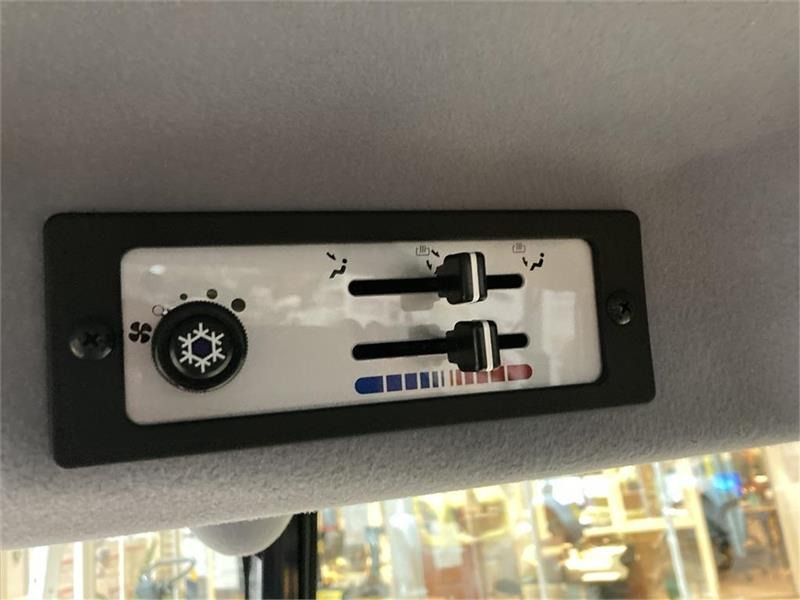 Leasing de Massey Ferguson 1740 HC Frontlift/pto og 150 cm fejemaskine  Massey Ferguson 1740 HC Frontlift/pto og 150 cm fejemaskine: foto 17