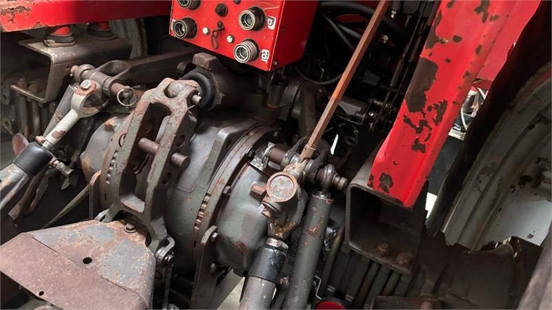 Massey Ferguson 699  - Tractor: foto 3 Massey Ferguson 699  - Tractor: foto 3