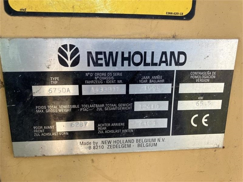 Leasing de New Holland 675D  New Holland 675D: foto 7