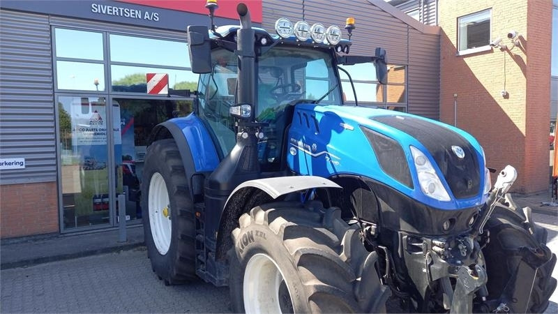 New Holland T7.315 HD  - Tractor: foto 2 New Holland T7.315 HD  - Tractor: foto 2
