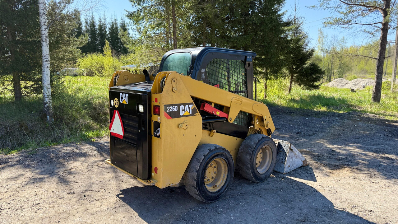 CAT 226D - Minicargadora: foto 4 CAT 226D - Minicargadora: foto 4