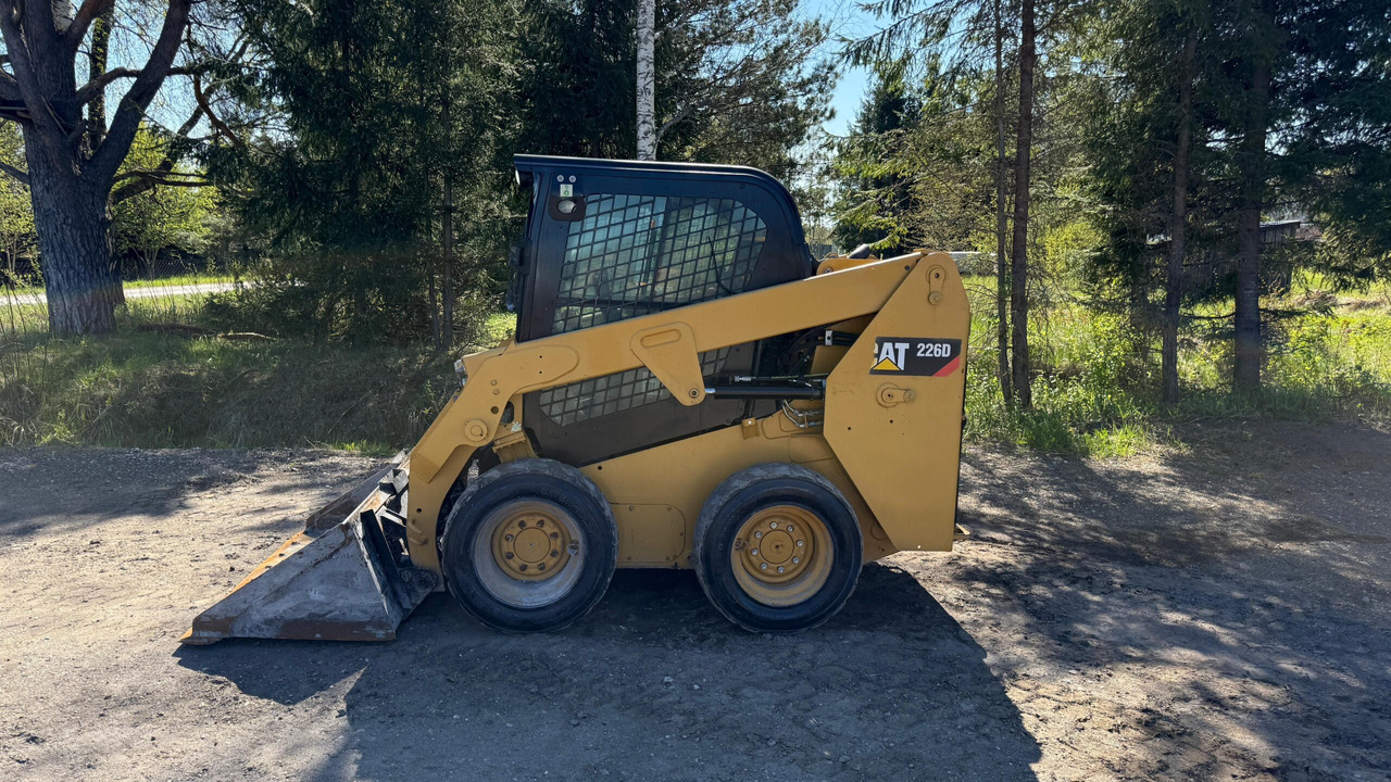 CAT 226D - Minicargadora: foto 2 CAT 226D - Minicargadora: foto 2