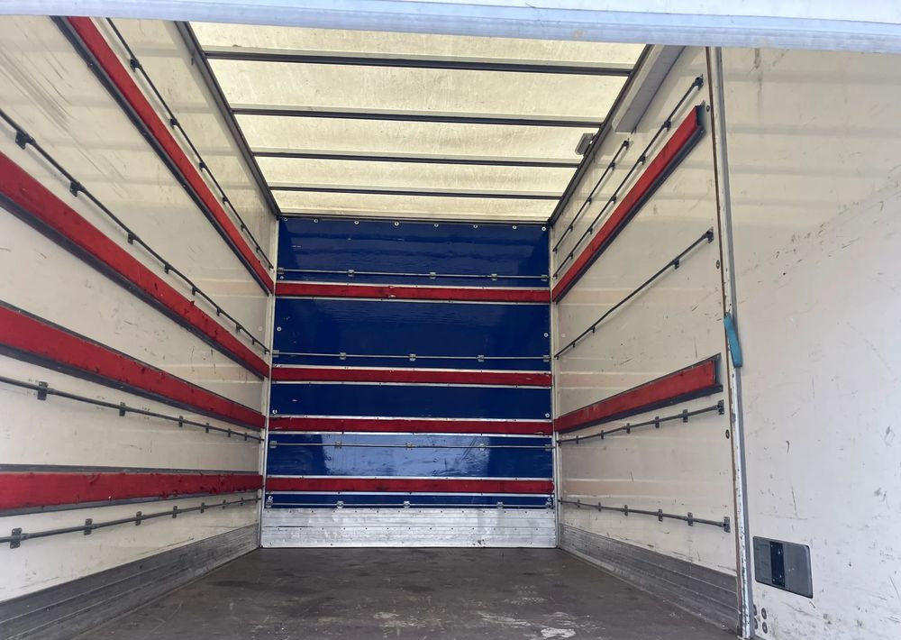Iveco DAILY 35C16 kontener kurierka winda - Furgoneta caja cerrada: foto 5 Iveco DAILY 35C16 kontener kurierka winda - Furgoneta caja cerrada: foto 5