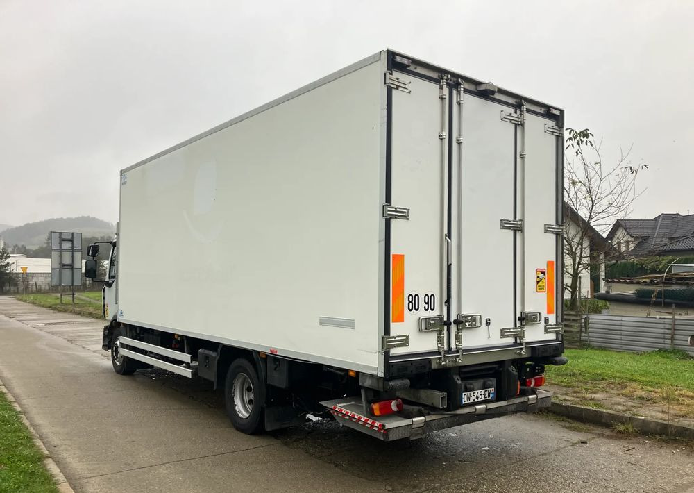 Renault Renault Gama D 240 chłodnia izoterma - Camión frigorífico: foto 4 Renault Renault Gama D 240 chłodnia izoterma - Camión frigorífico: foto 4