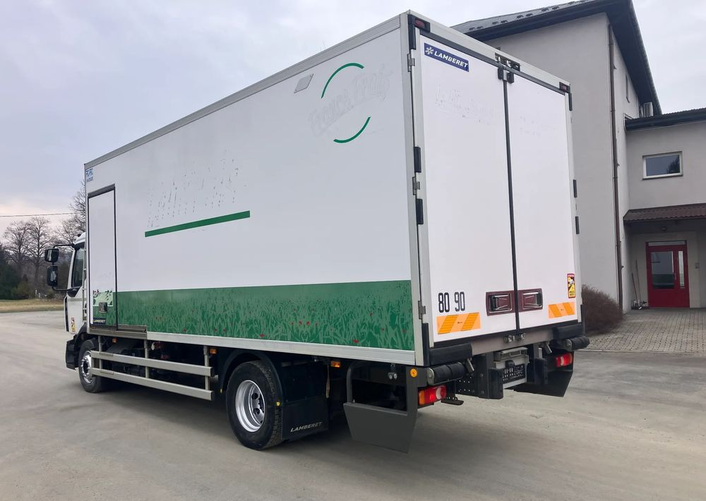 Renault Renault Gama D 250 chłodnia izoterma 16 PALET - Camión frigorífico: foto 4 Renault Renault Gama D 250 chłodnia izoterma 16 PALET - Camión frigorífico: foto 4