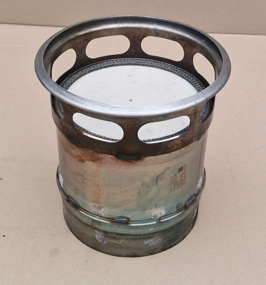 DAF XF XG FILTR CZĄSTEK STAŁYCH DPF 2410279 - Silenciador/ Sistema de escape para Camión: foto 1 DAF XF XG FILTR CZĄSTEK STAŁYCH DPF 2410279 - Silenciador/ Sistema de escape para Camión: foto 1