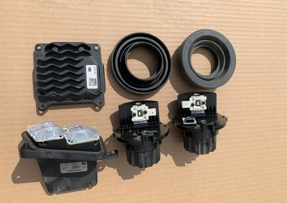 DAF XF euro 6 106 przetwornica LED sterownik lampa - Luz/ Iluminación para Camión: foto 2 DAF XF euro 6 106 przetwornica LED sterownik lampa - Luz/ Iluminación para Camión: foto 2