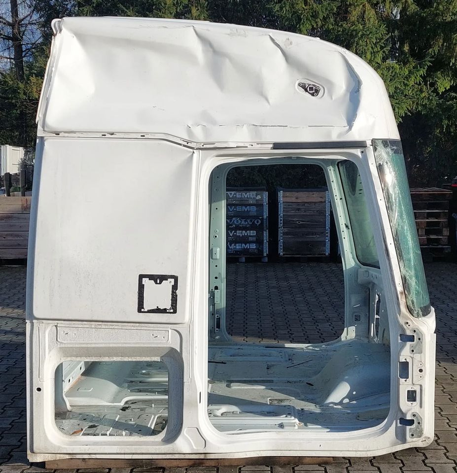 KABINA RENAULT GAMA T WYSOKA 2023R - Cabina para Camión: foto 3 KABINA RENAULT GAMA T WYSOKA 2023R - Cabina para Camión: foto 3