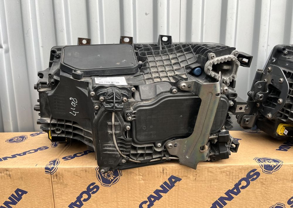 Lampa LED Scania R S NGS NGR reflektor 2674391 - Luz/ Iluminación para Camión: foto 3 Lampa LED Scania R S NGS NGR reflektor 2674391 - Luz/ Iluminación para Camión: foto 3