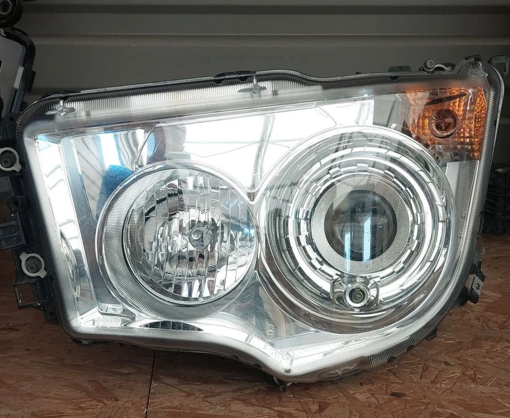 MERCEDES ANTOS AROCS LAMPA PRZEDNIA XENON - Faro delantero para Camión: foto 1 MERCEDES ANTOS AROCS LAMPA PRZEDNIA XENON - Faro delantero para Camión: foto 1