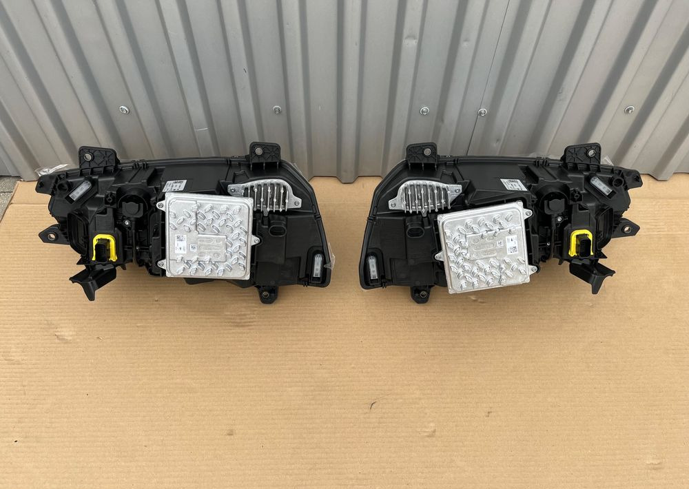 NOWE lampy LED DAF XG XG+ XF reflektor oryginał lampa NOWA - Luz/ Iluminación para Camión: foto 4 NOWE lampy LED DAF XG XG+ XF reflektor oryginał lampa NOWA - Luz/ Iluminación para Camión: foto 4