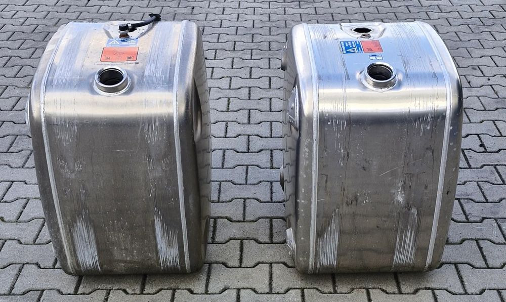 SCANIA R S ZBIORNIK PALIWA 200L NOWY - Depósito de combustible para Camión: foto 1 SCANIA R S ZBIORNIK PALIWA 200L NOWY - Depósito de combustible para Camión: foto 1