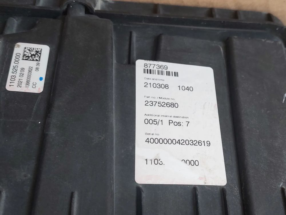 VOLVO FH 5 LAMPA PRZEDNIA FULL LED - Faro delantero para Camión: foto 3 VOLVO FH 5 LAMPA PRZEDNIA FULL LED - Faro delantero para Camión: foto 3