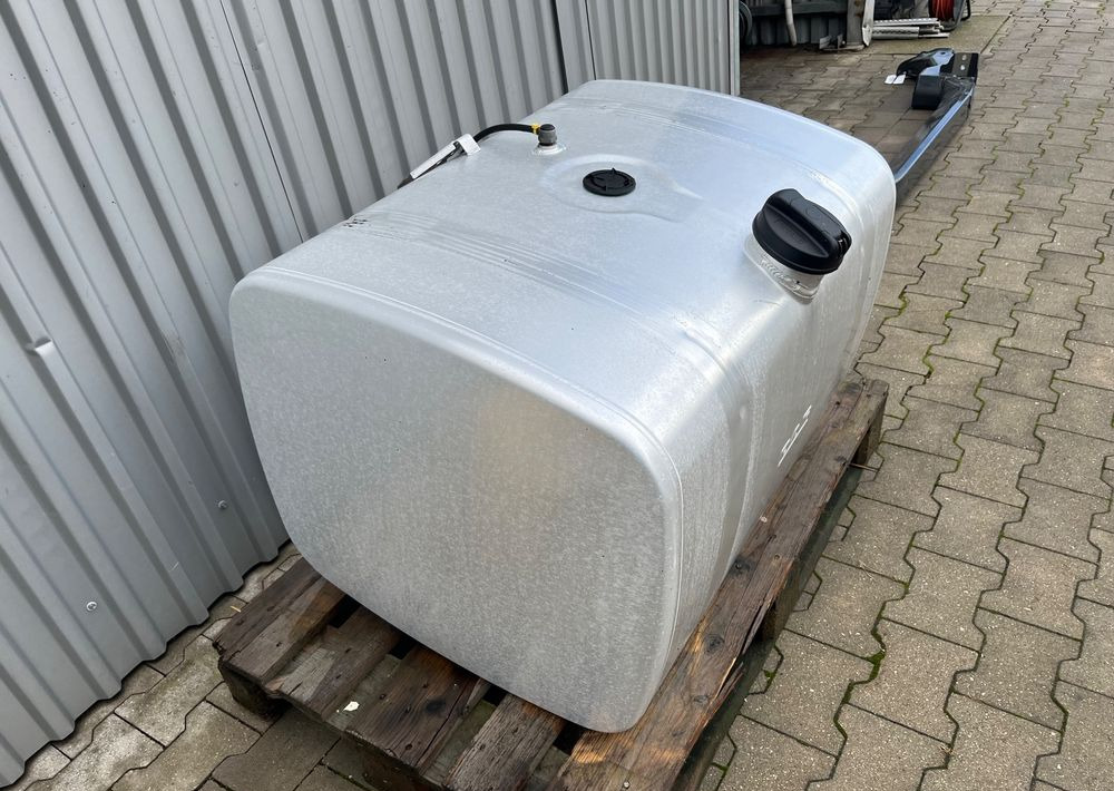 Zbiornik paliwa DAF XF XG CF 335 litrów bak - Procesamiento de combustible para Camión: foto 2 Zbiornik paliwa DAF XF XG CF 335 litrów bak - Procesamiento de combustible para Camión: foto 2