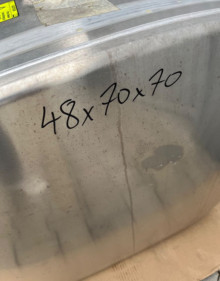 Zbiornik paliwa Scania R S 200L bak 1871187 jak NOWY - Procesamiento de combustible para Camión: foto 5 Zbiornik paliwa Scania R S 200L bak 1871187 jak NOWY - Procesamiento de combustible para Camión: foto 5