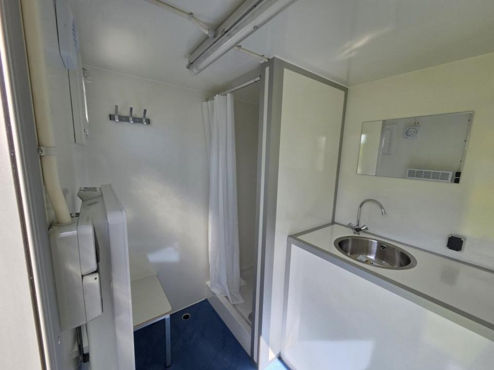 Badezimmerwagen Bad Anhänger Sanitär-Anhänger WC Dusche - Casa contenedor, Remolque: foto 2 Badezimmerwagen Bad Anhänger Sanitär-Anhänger WC Dusche - Casa contenedor, Remolque: foto 2